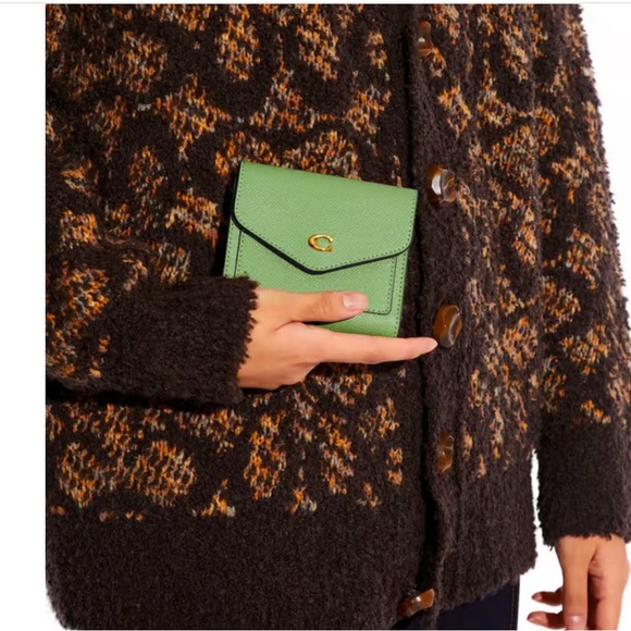 Coach Wyn Wallet - Picture 4 of 10